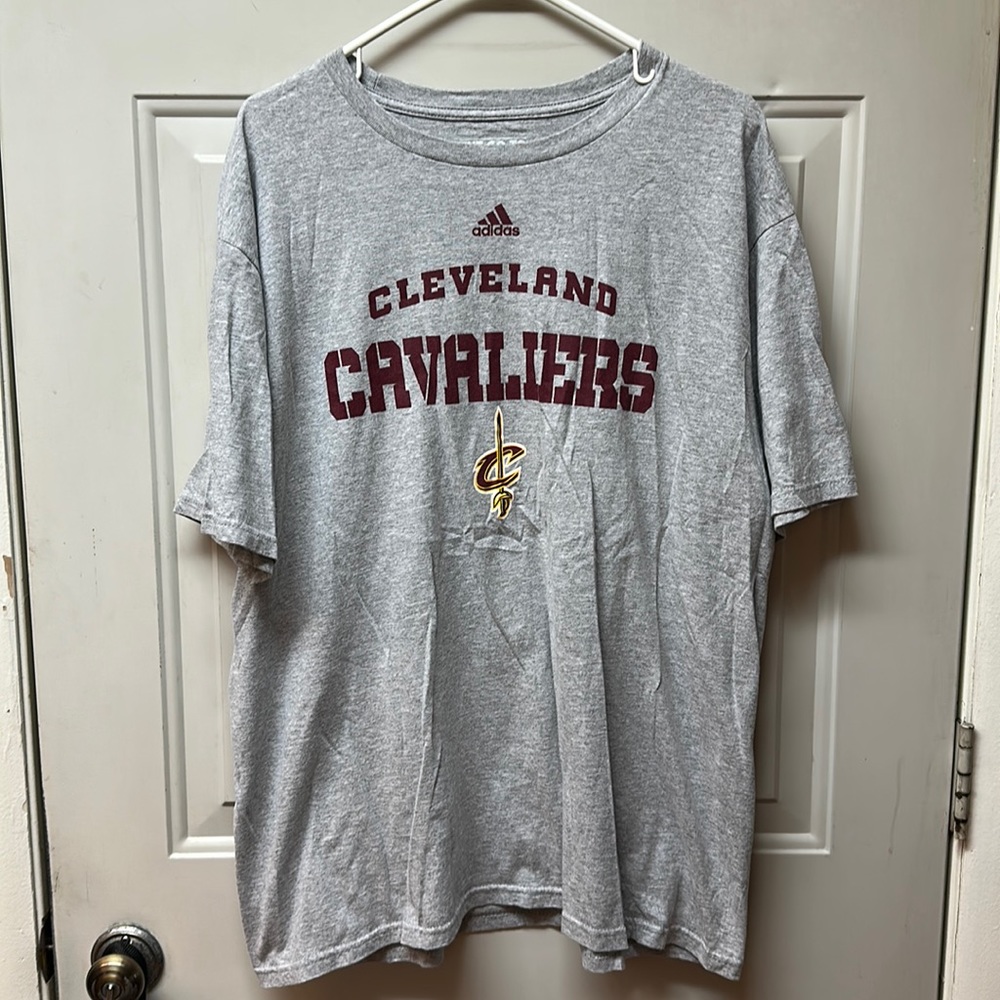 Adidas Cleveland Cavs shirt, size xl